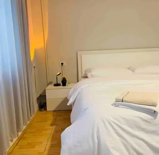 Вилла Location 3-floor With 6 Bedrooms