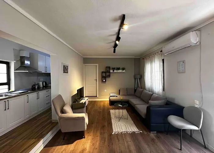 Вилла Location 3-floor With 6 Bedrooms