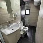 Location 3-floor With 6 Bedrooms 빌라 *