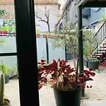 Location 3-floor With 6 Bedrooms 빌라 티라나