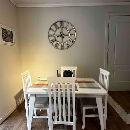 别墅 Location 3-floor With 6 Bedrooms *