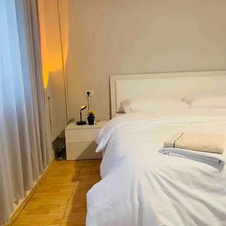 别墅 Location 3-floor With 6 Bedrooms