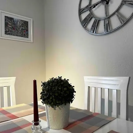 Location 3-floor With 6 Bedrooms Βίλα *