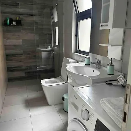 Villa Location 3-floor With 6 Bedrooms Tiran