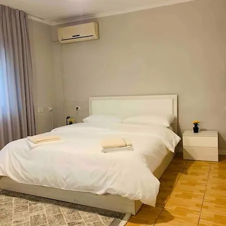 Βίλα Location 3-floor With 6 Bedrooms *