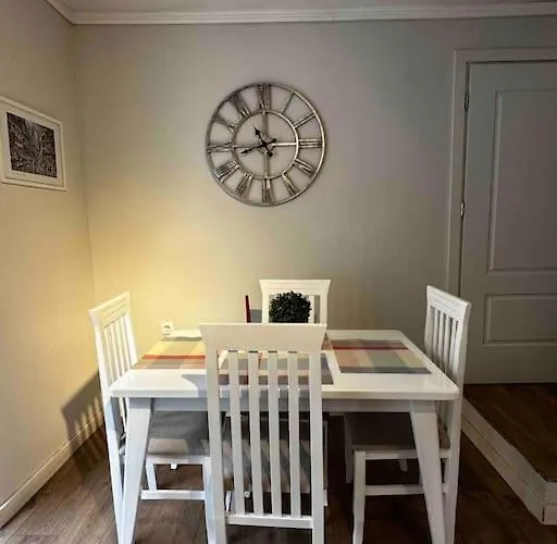 Вилла Location 3-floor With 6 Bedrooms *