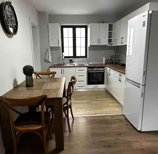 Location 3-floor With 6 Bedrooms Вилла