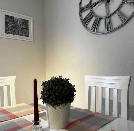 Location 3-floor With 6 Bedrooms Вилла *