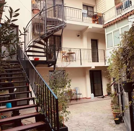 Вилла Location 3-floor With 6 Bedrooms